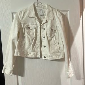 Maurice’s White Denim cropped jacket NWT